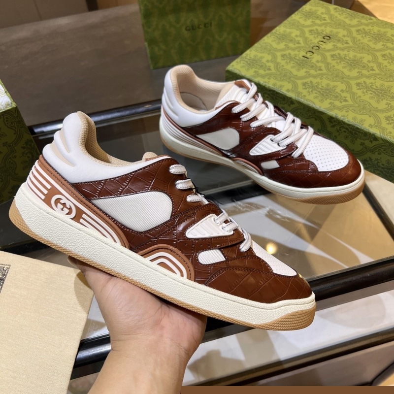 G*u*i casual shoes